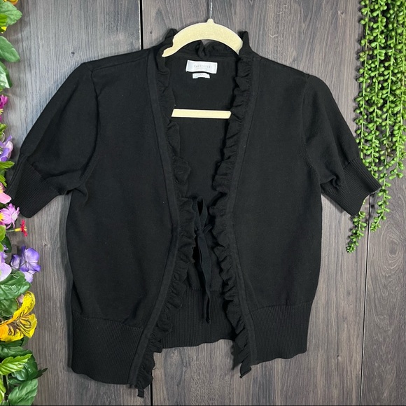 >🌼3/$30🌼Van Heusen Short Sleeve Tie Close Black Cardigan Shawl Size XS - Picture 4 of 15